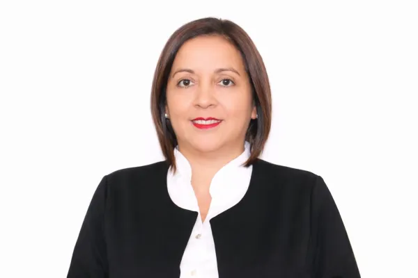 Marta Rolón Flores